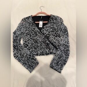 Chantal Pleated Wrap Top Gray Cheetah Size Xsmall ✨brand new never worn✨